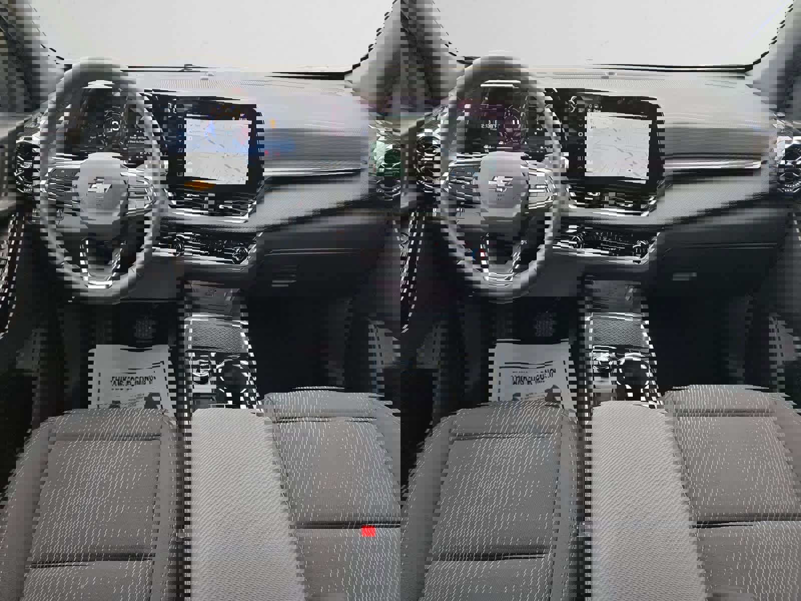 Used 2026 Chevrolet Equinox LT image 10