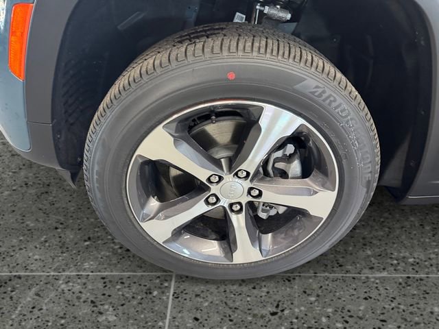 New 2026 Jeep Grand Cherokee L Limited AWD/4WD image 27
