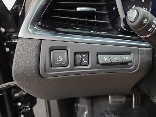 Certified 2024 Cadillac XT6 Sport w/ Technology Package AWD/4WD image 23