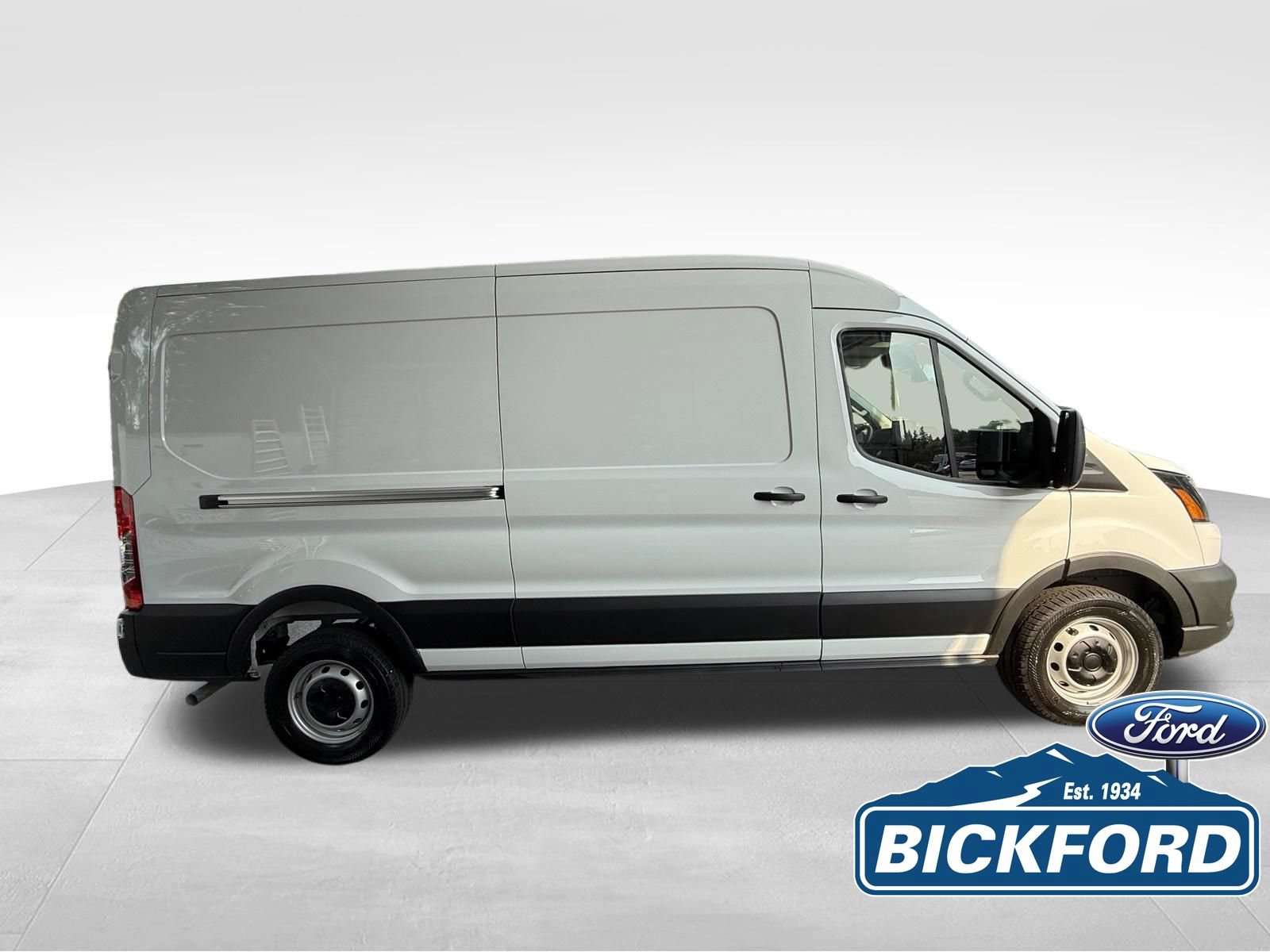 New 2026 Ford Transit 350 148 Medium Roof w/ Load Area Protection Package RWD image 4