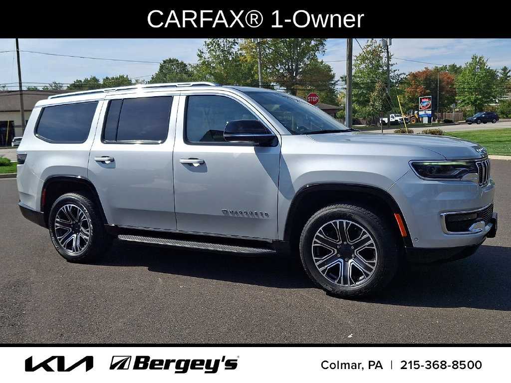 Used 2024 Jeep Wagoneer 4WD w/ Premium Group I image 3