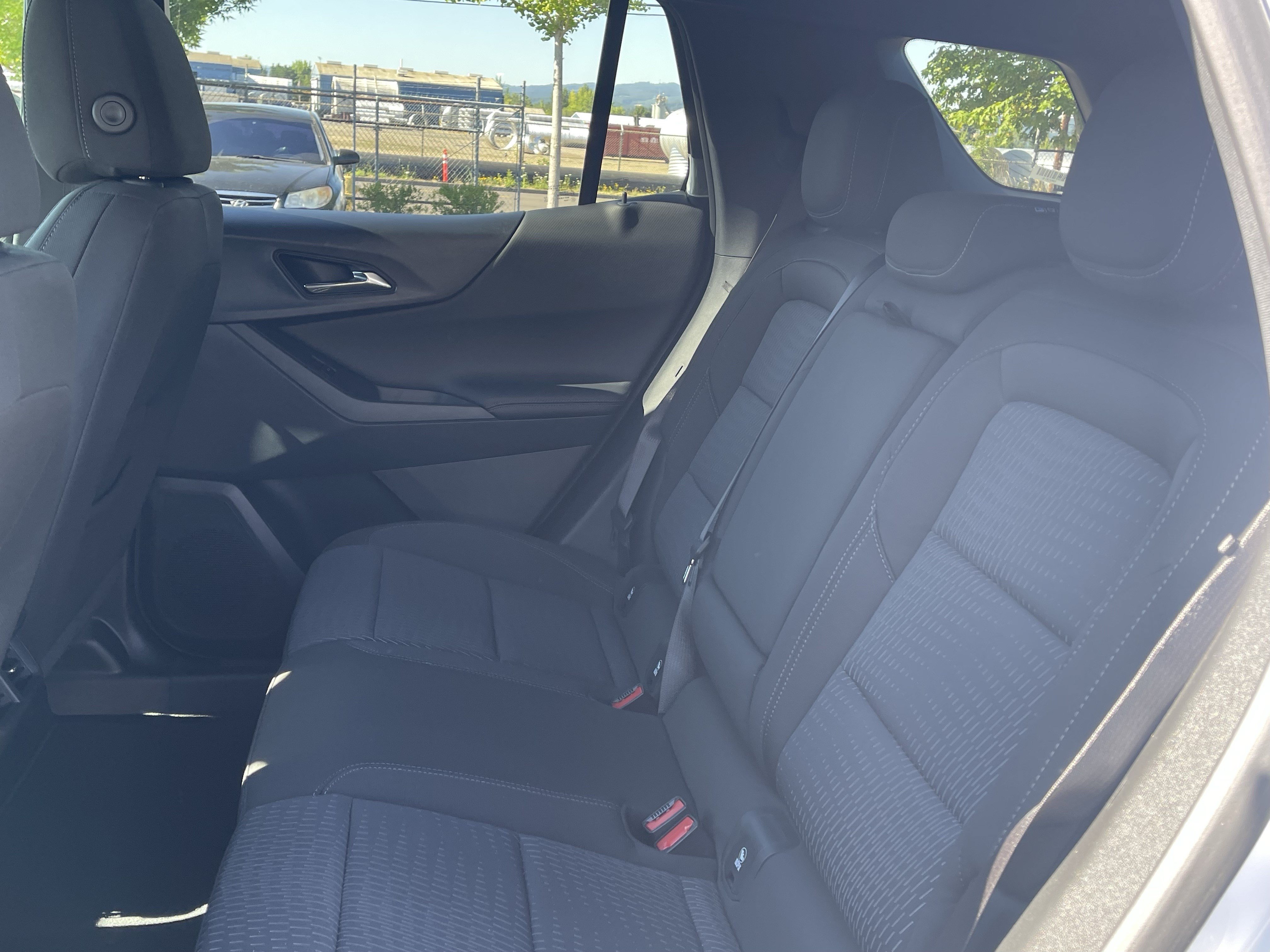 Used 2026 Chevrolet Equinox LT AWD/4WD image 15