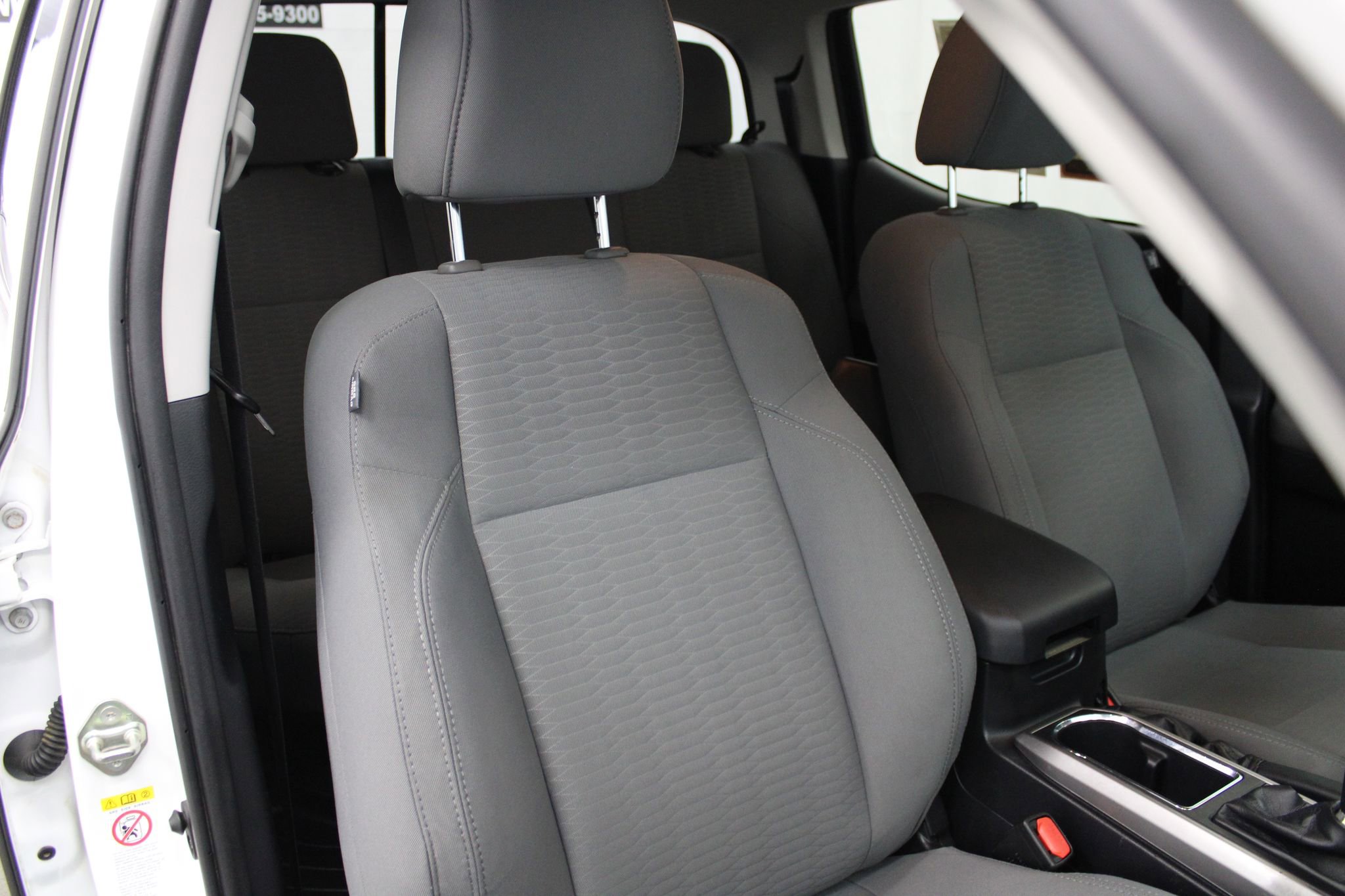Used 2019 Toyota Tacoma SR5 AWD/4WD image 29