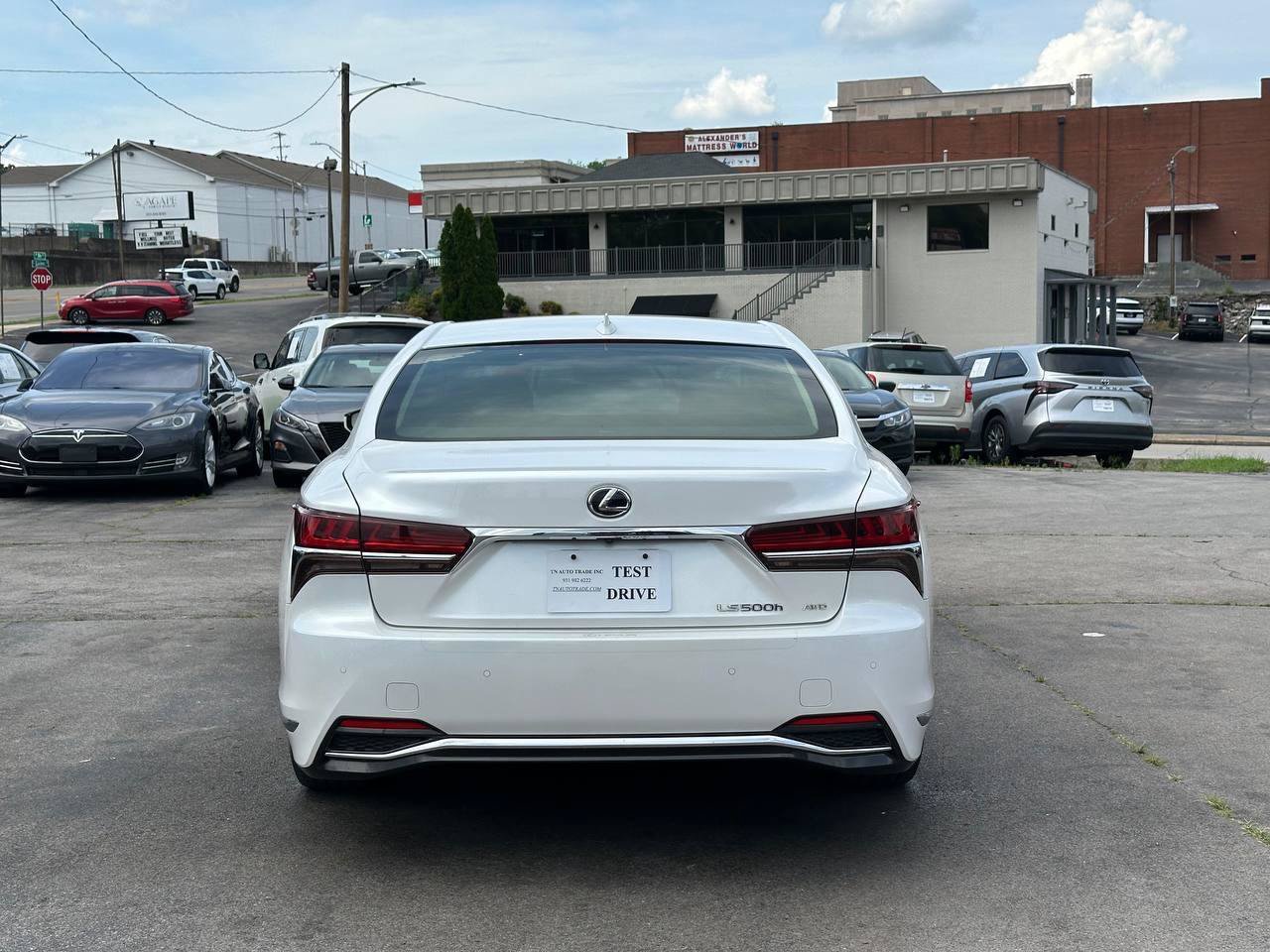 Used 2018 Lexus LS 500h AWD w/ Luxury Package image 9