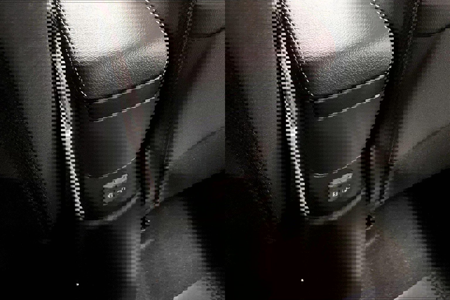 New 2025 Nissan Kicks Play S image 40