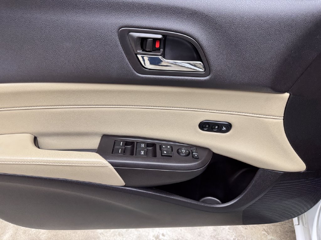Used 2016 Acura ILX FWD image 11
