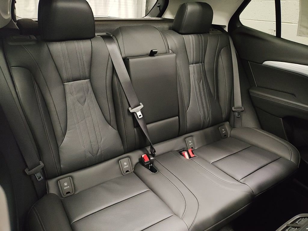 New 2026 Buick Envision Avenir image 11