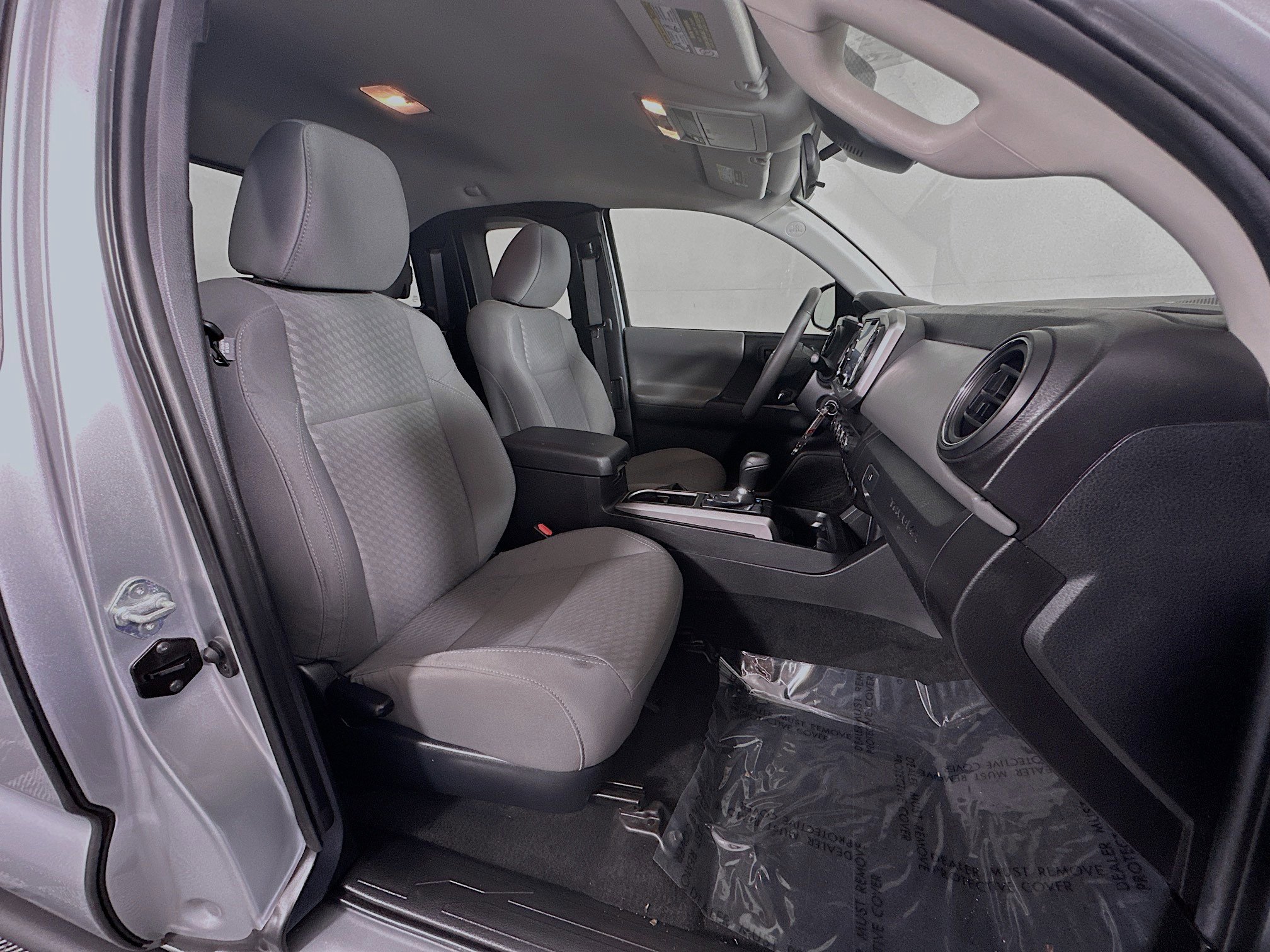 Used 2023 Toyota Tacoma SR5 w/ SR5 Appearance Package image 27