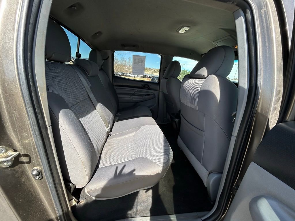 Used 2015 Toyota Tacoma 4x4 Double Cab w/ TRD Off-Road Package image 30