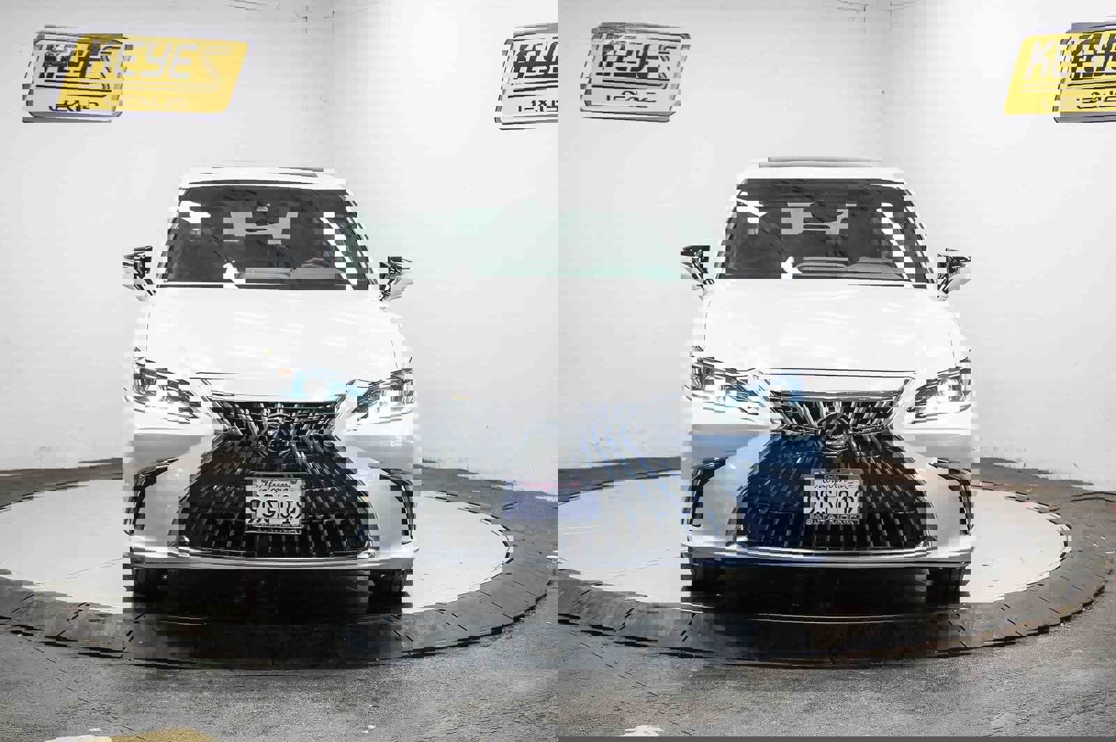 Used 2022 Lexus ES 350 image 6