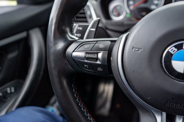 Used 2018 BMW M3 RWD image 17