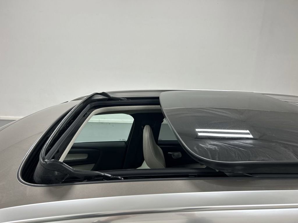 Used 2021 Volvo XC40 T5 Inscription w/ Advanced Package image 20