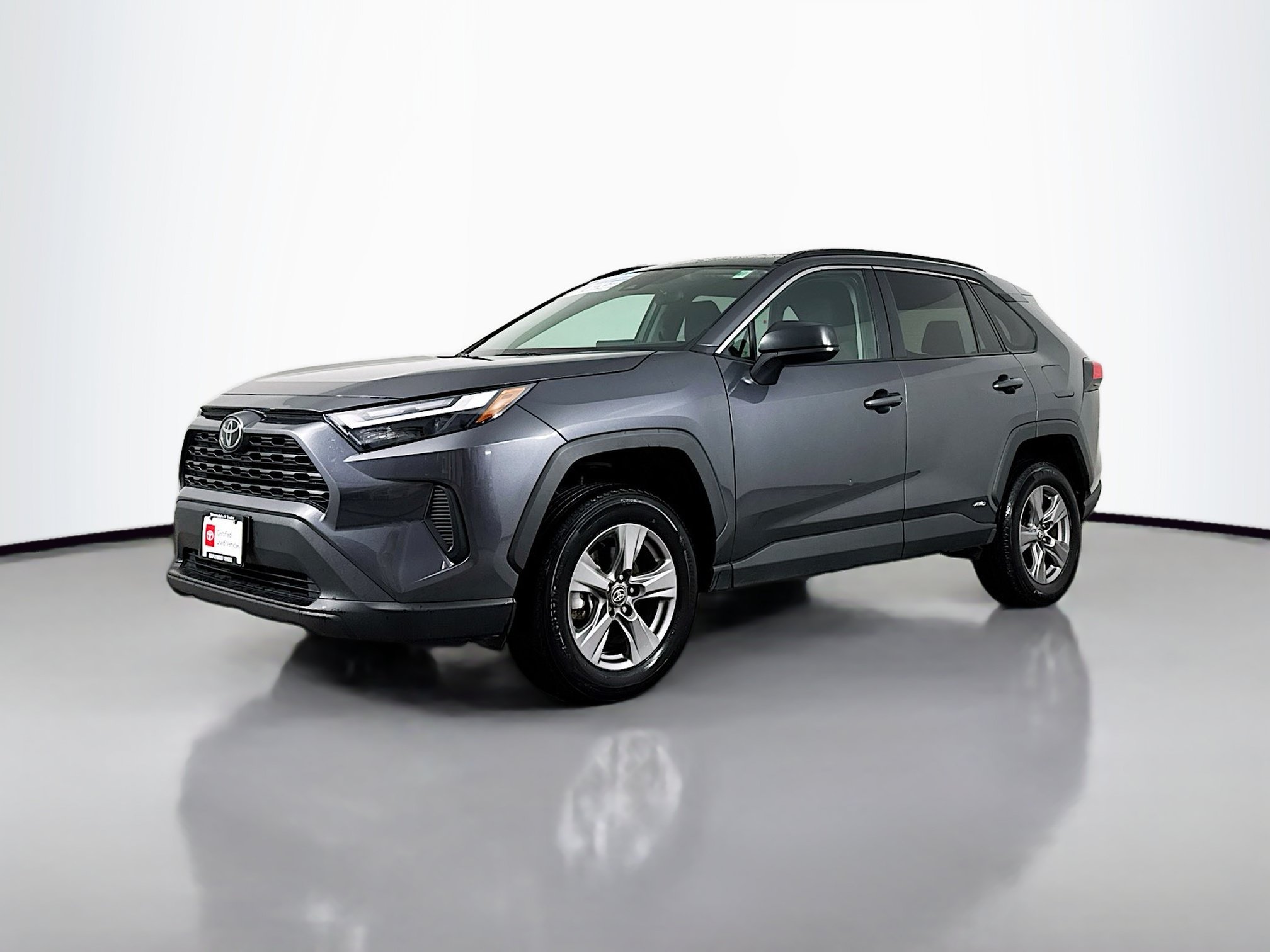 Certified 2025 Toyota RAV4 LE AWD/4WD image 3