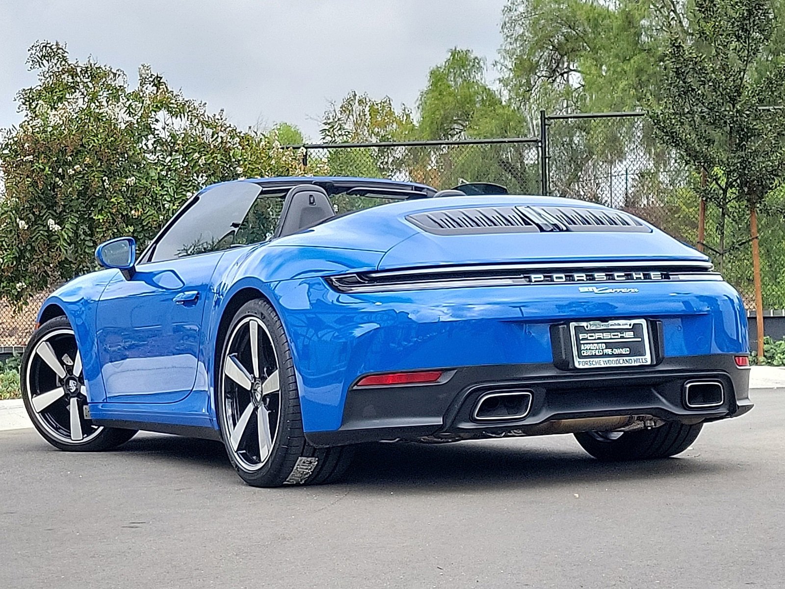 Certified 2025 Porsche 911 Carrera image 3