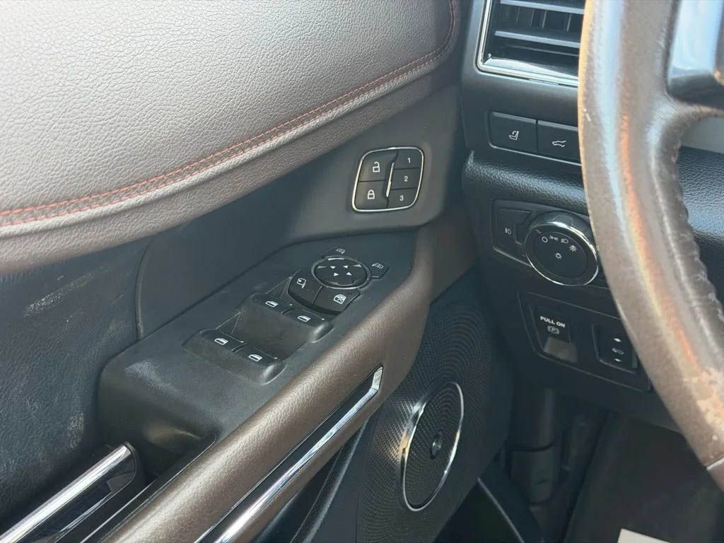 Used 2021 Ford Expedition King Ranch AWD/4WD image 13