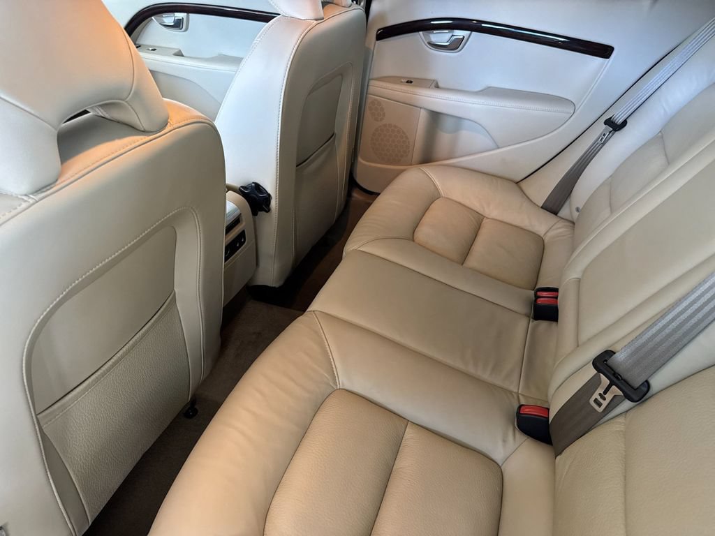Used 2013 Volvo S80 3.2 w/ Climate Pkg FWD image 11