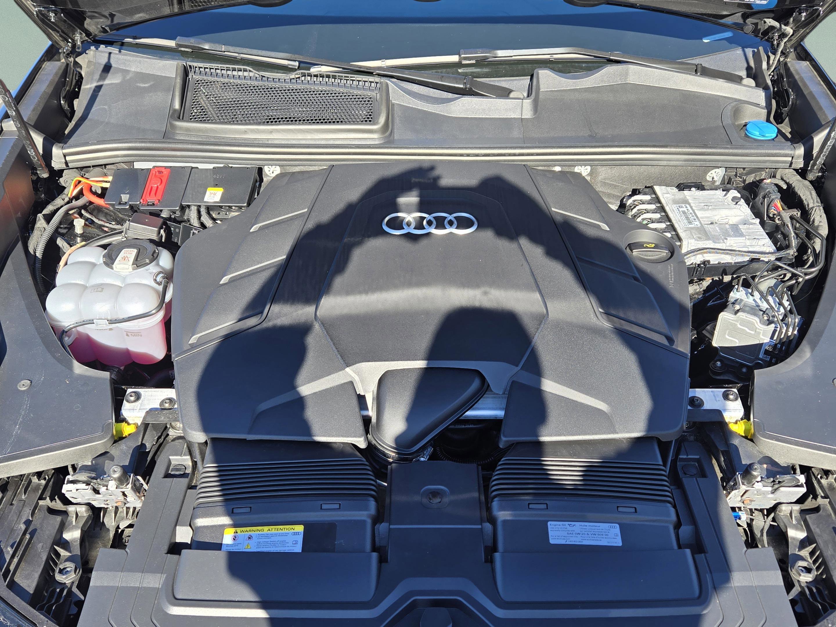 Used 2025 Audi Q8 Prestige w/ Prestige Package image 28