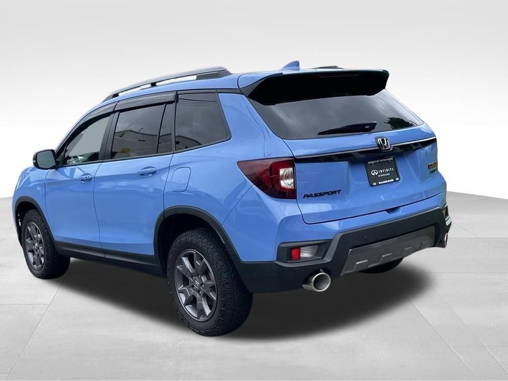 Used 2024 Honda Passport TrailSport image 5
