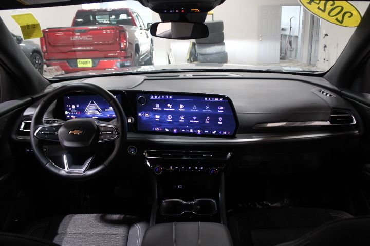 Certified 2024 Chevrolet Traverse LS image 2