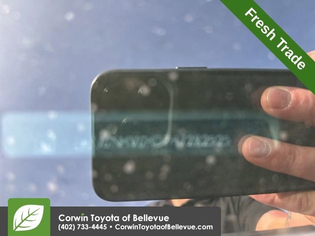 Used 2017 Chevrolet Traverse LT w/ Style and Technology Package image 12