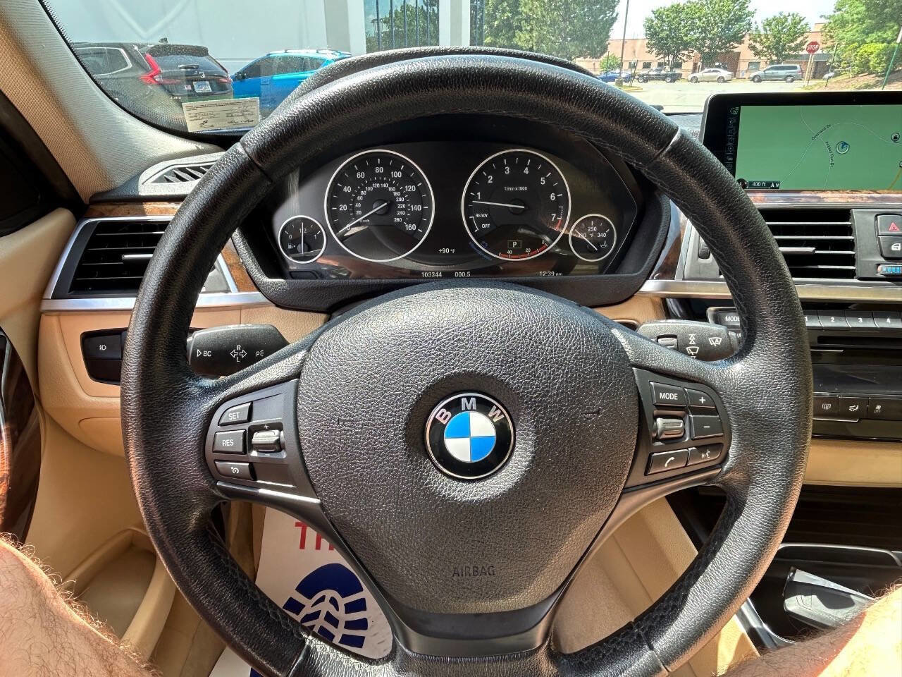 Used 2016 BMW 320i xDrive Sedan image 12