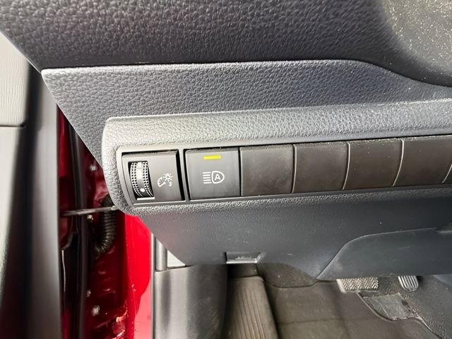Used 2024 Toyota Corolla SE image 30