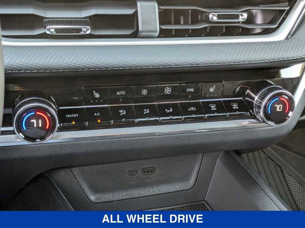 New 2026 Chevrolet Equinox LT w/ Convenience Package II image 23