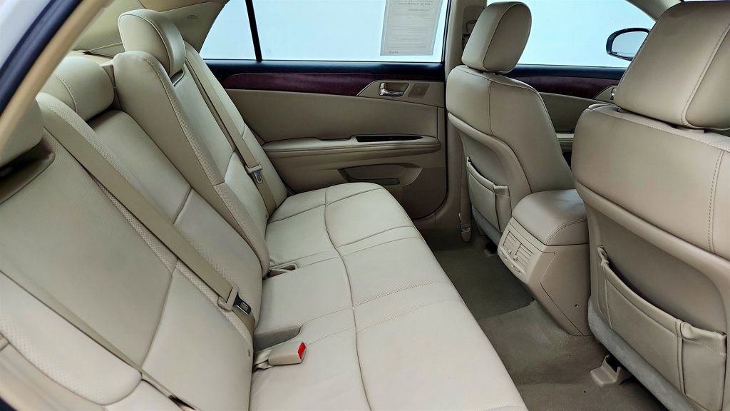 Used 2012 Toyota Avalon Limited FWD image 23