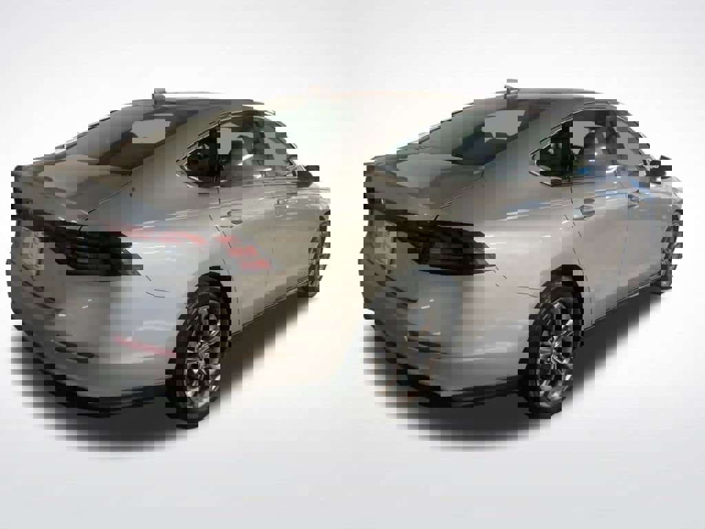 Used 2024 Honda Accord EX image 7