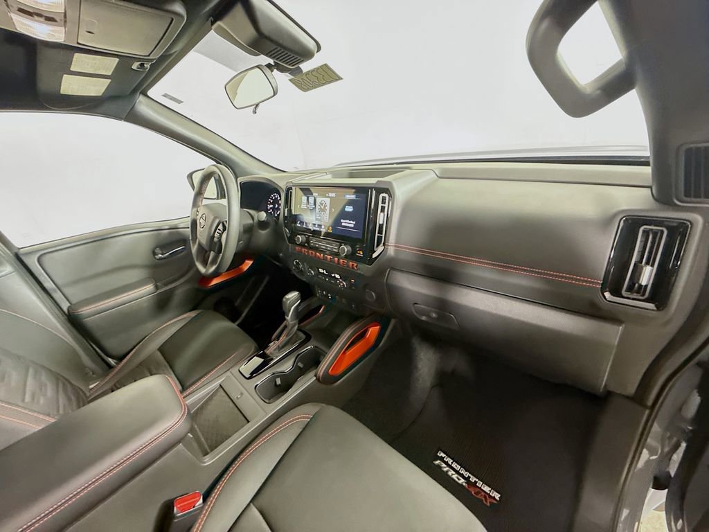 Used 2025 Nissan Frontier PRO-4X w/ Pro Convenience Package image 30