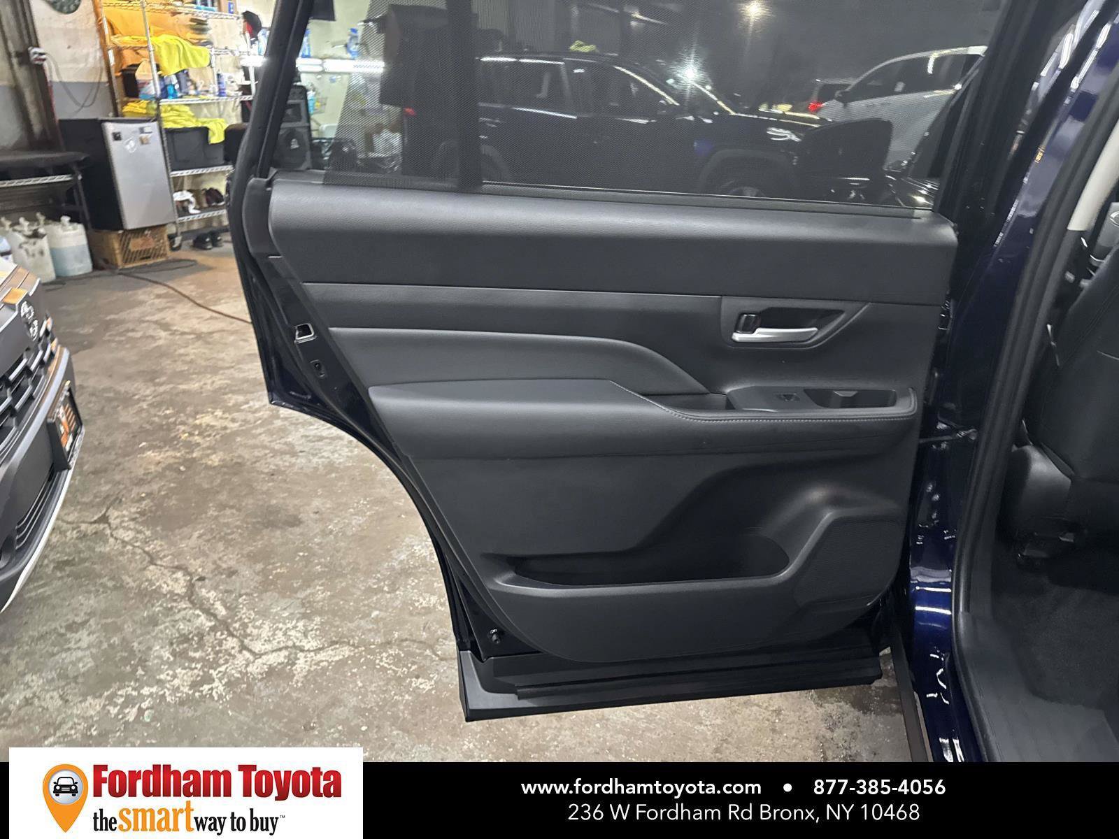 Used 2026 Toyota Grand Highlander AWD image 11