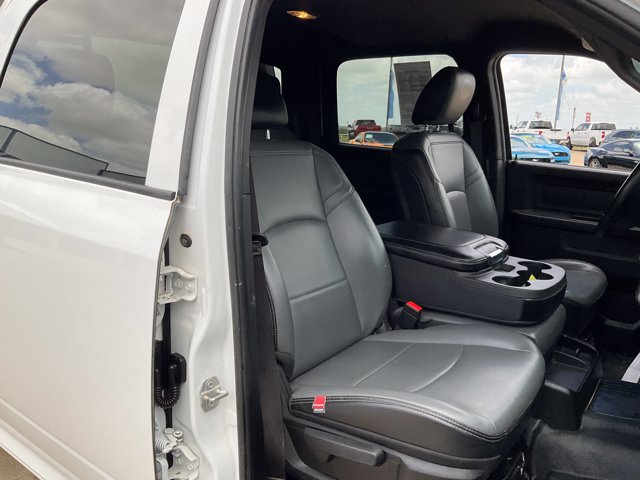 Used 2025 RAM 3500 Tradesman AWD/4WD image 17