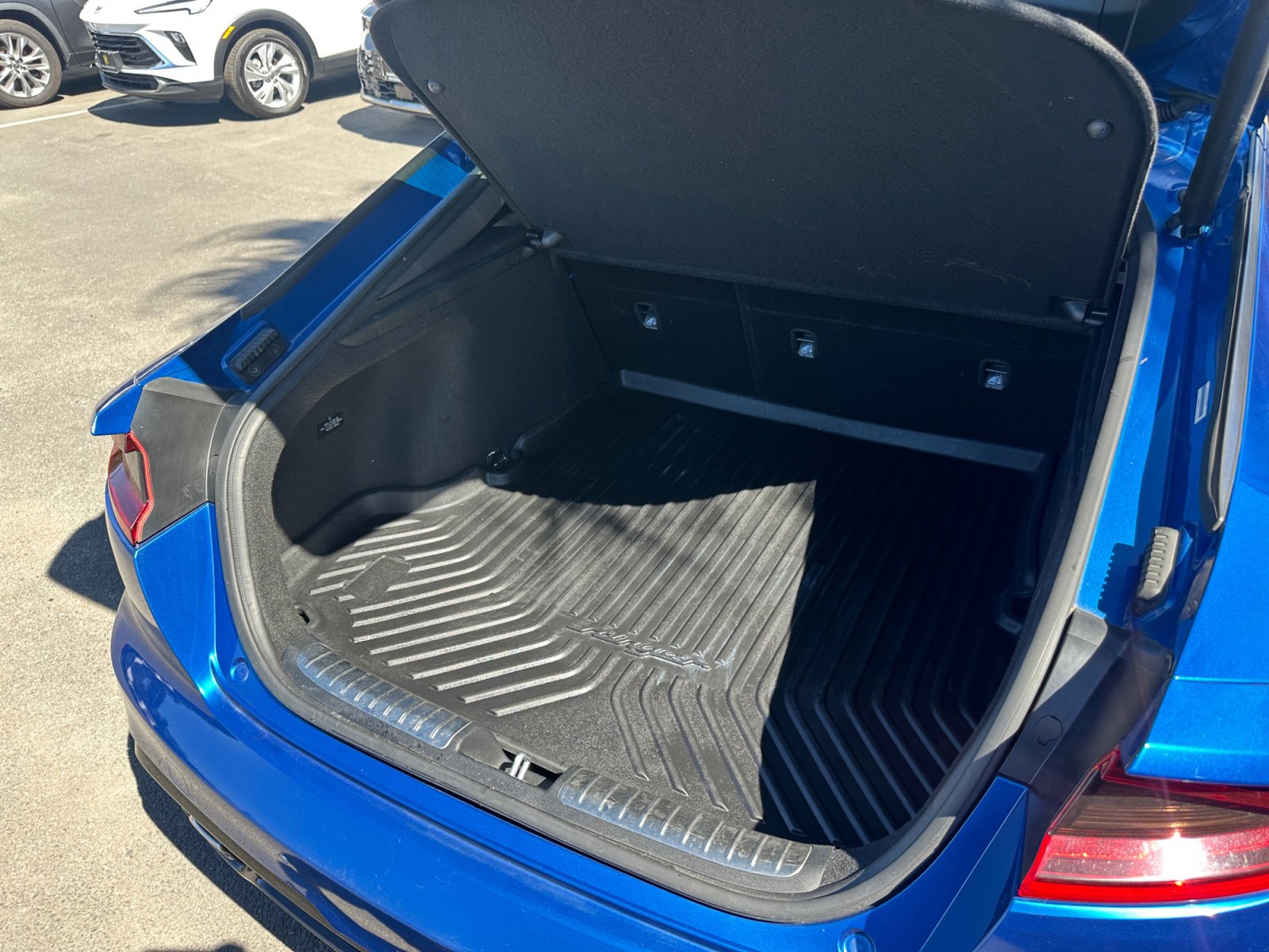 Used 2018 Kia Stinger GT2 image 26