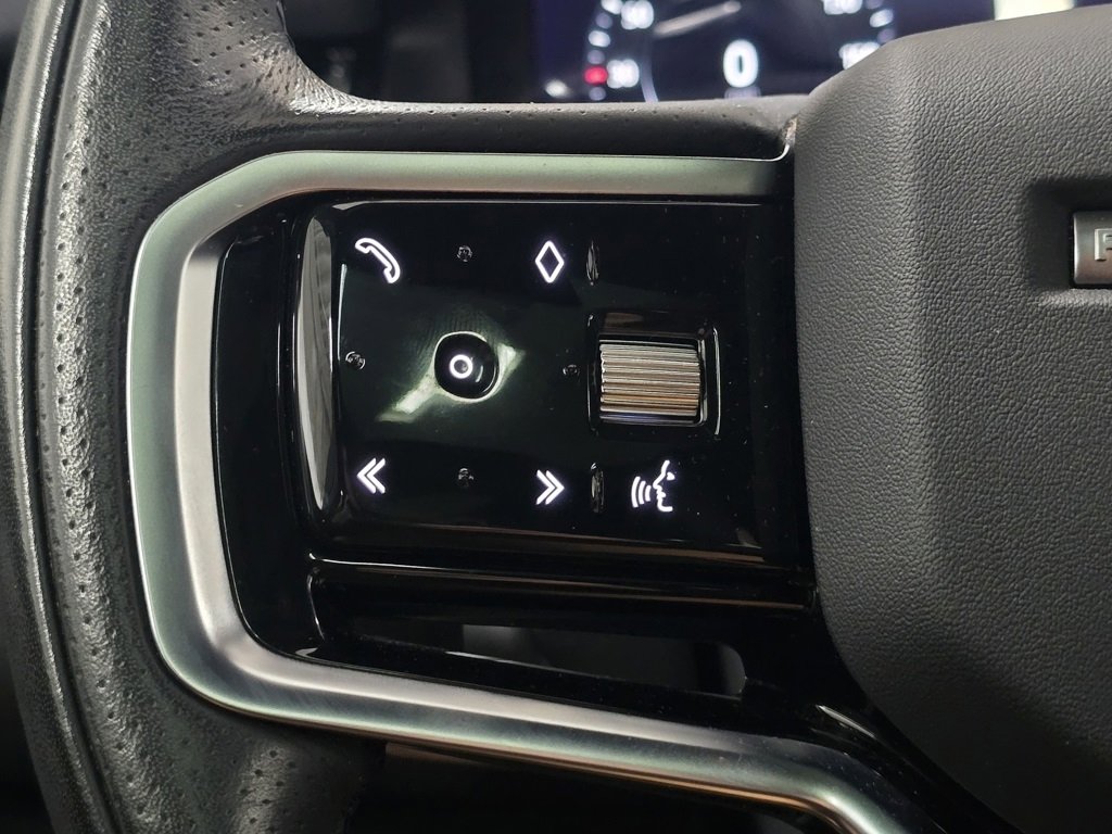 Used 2022 Land Rover Range Rover Evoque R-Dynamic SE image 32