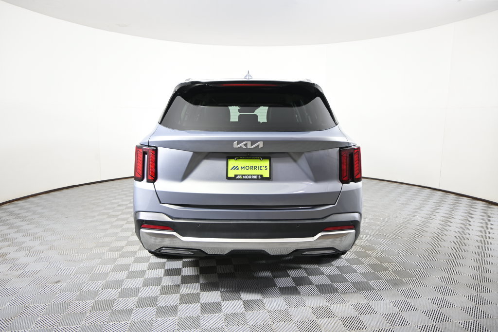 Used 2025 Kia Sorento S FWD image 5