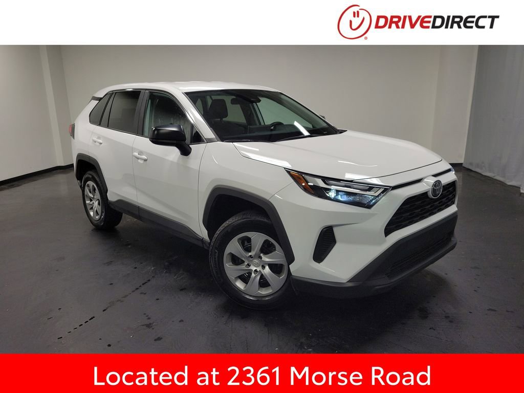 Used 2023 Toyota RAV4 LE image 1