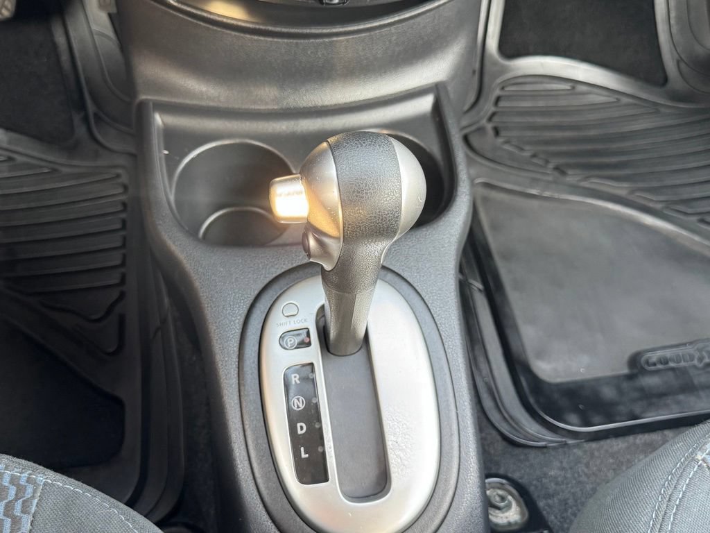 Used 2015 Nissan Versa Note SV FWD image 21