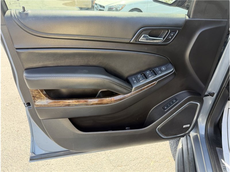 Used 2016 Chevrolet Suburban LT w/ Max Trailering Package RWD image 15