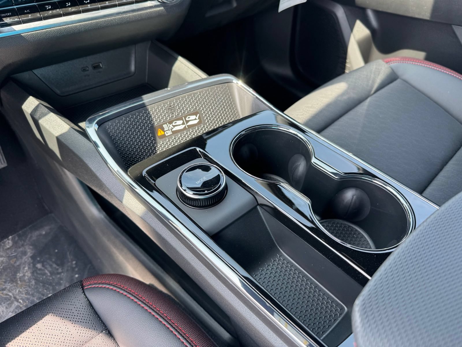 New 2027 Chevrolet Equinox RS AWD/4WD image 23