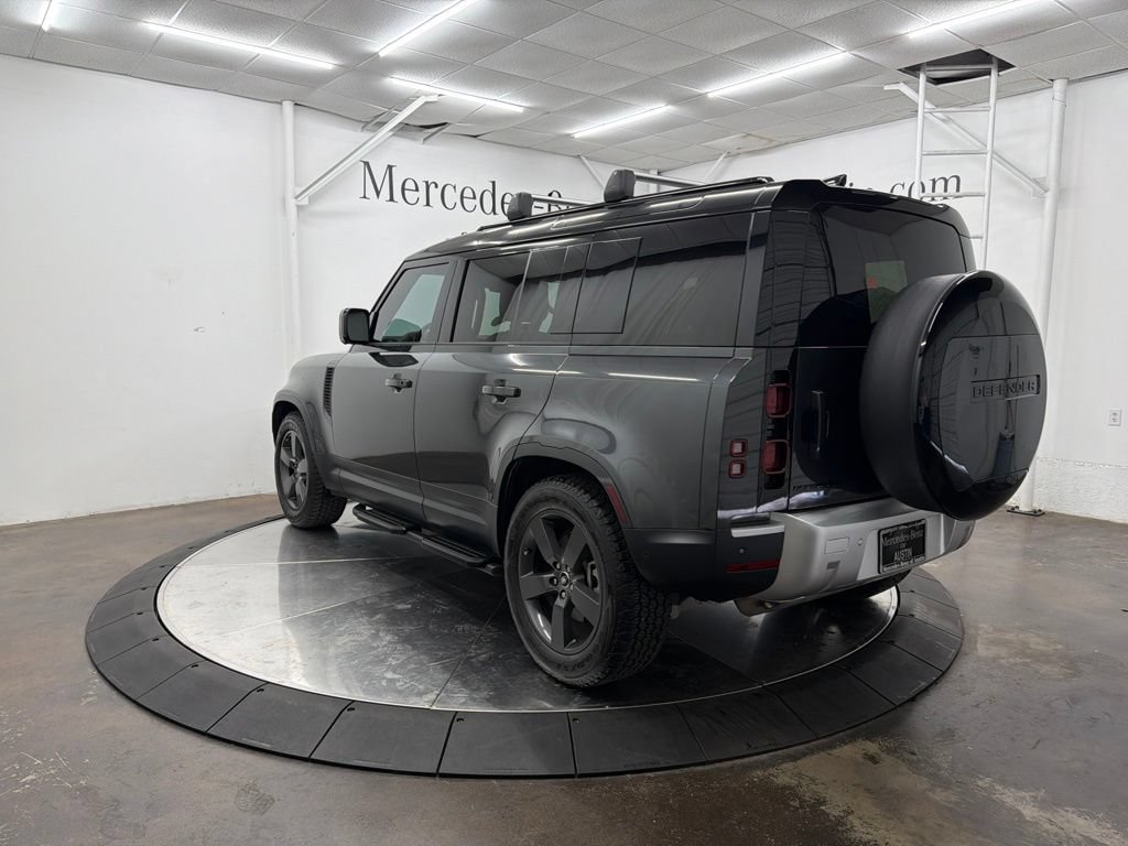 Used 2025 Land Rover Defender 110 S AWD/4WD image 5