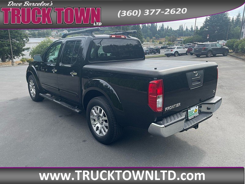 Used 2011 Nissan Frontier SL w/ Moonroof Pkg RWD image 3