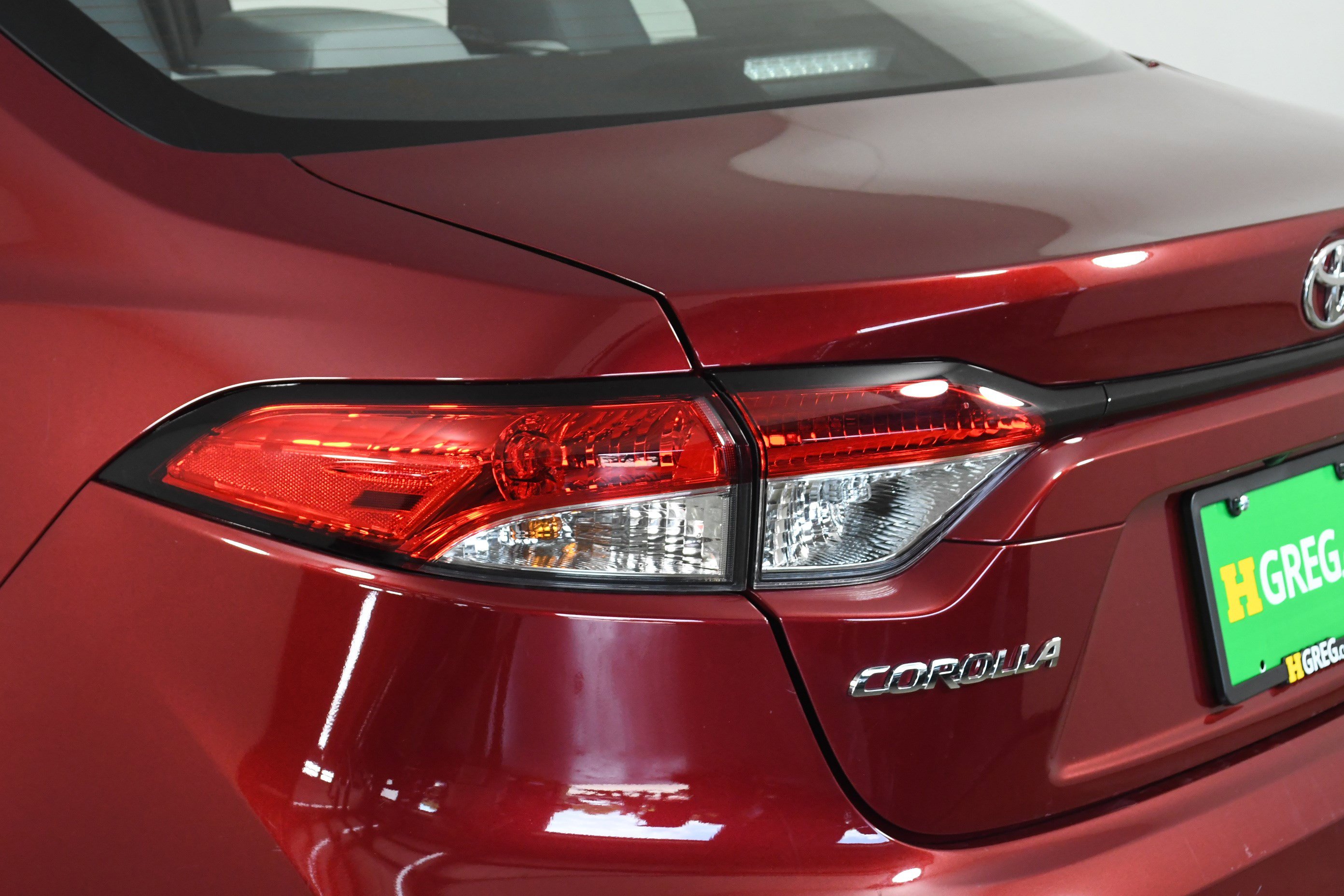 Used 2025 Toyota Corolla LE image 32