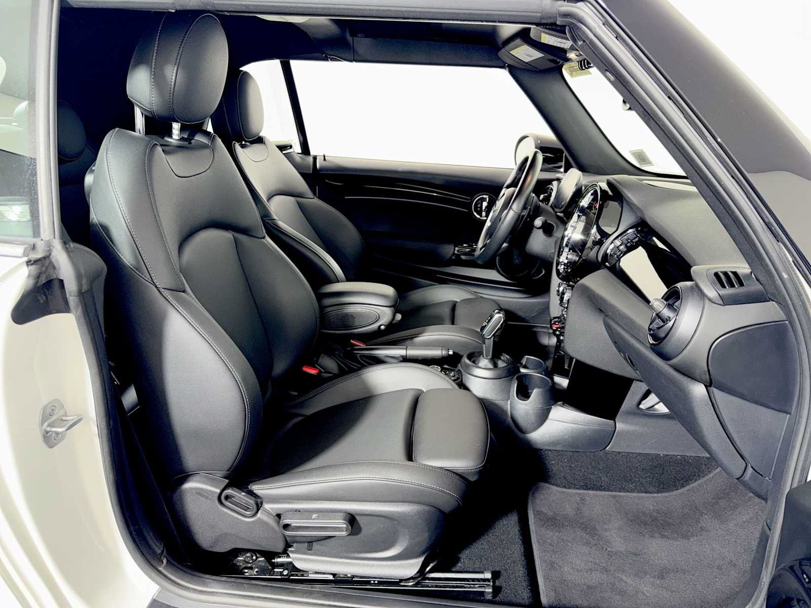 Used 2024 MINI Cooper S FWD image 23