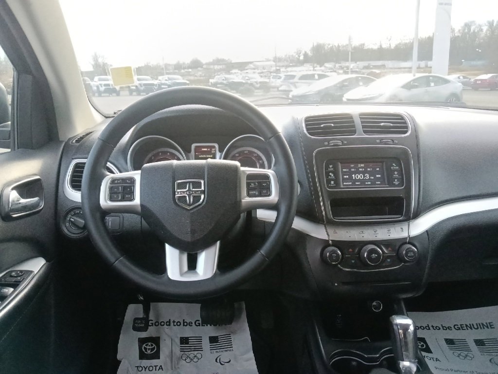 Used 2020 Dodge Journey SE w/ SE Popular Equipment Group image 25