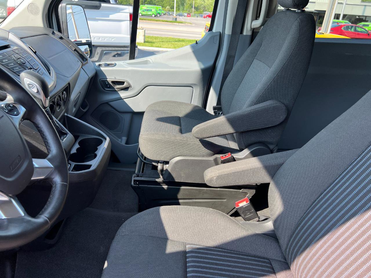 Used 2016 Ford Transit 150 XLT RWD image 15