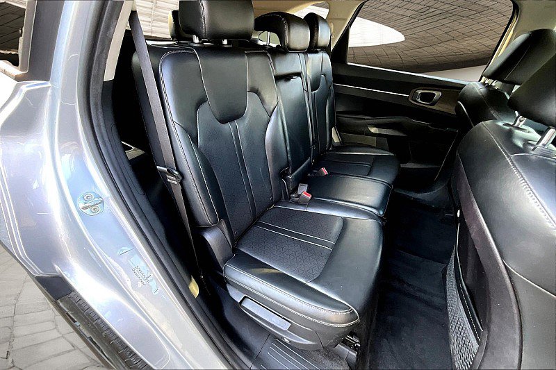 Used 2022 Kia Sorento S image 28