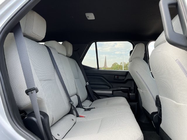 Used 2025 Toyota 4Runner SR5 RWD image 26