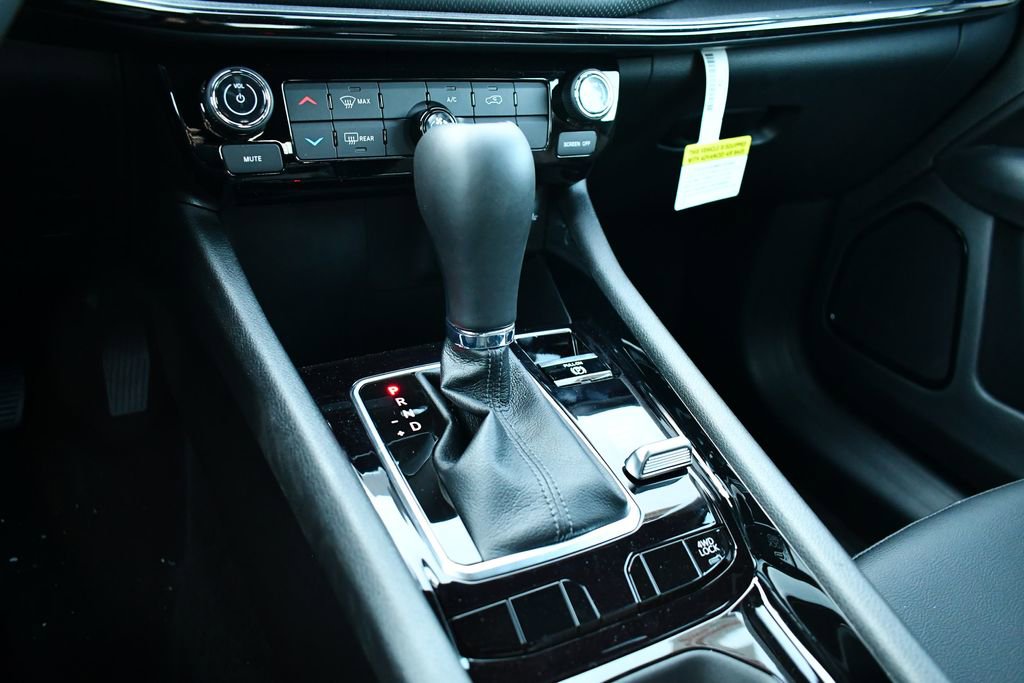 New 2026 Jeep Compass Latitude image 17