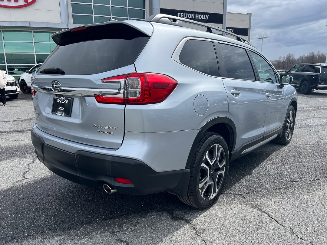 Used 2023 Subaru Ascent Limited image 12