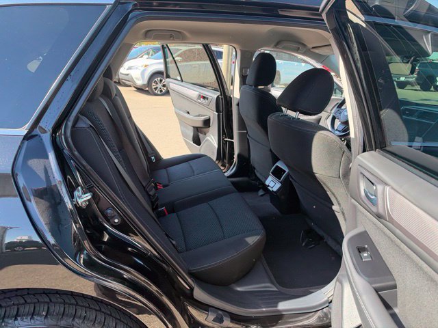 Used 2019 Subaru Outback 2.5i Premium AWD/4WD image 11